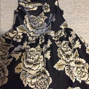 Holiday dress 5t the children’s place